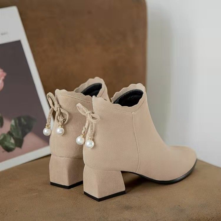  Giày boot da lộn phong cách thời trang Hàn Quốc 2020 | BigBuy360 - bigbuy360.vn