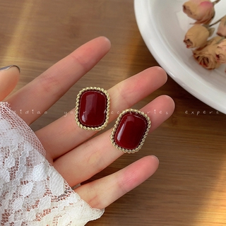 MOCHASHU	Những cuộc điều tra RetroredSquarestudes