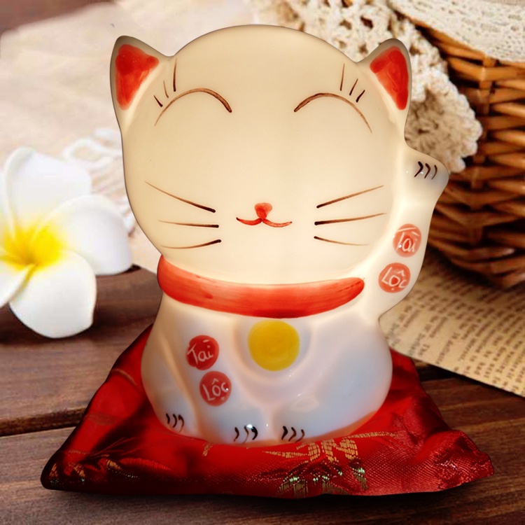 COMBO Đèn xông tinh dầu Mèo thần tài Maneki Neko + Tặng kèm 2 chai tinh dầu 10ml, 1 bóng dự phòng, 1 đệm lót