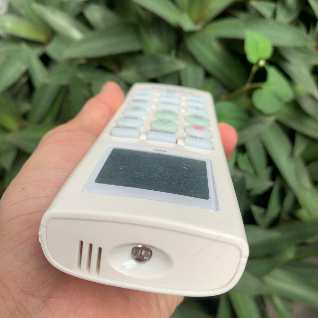 Điều khiển đều hòa LG 2 chiều INVERTER loại đẹp