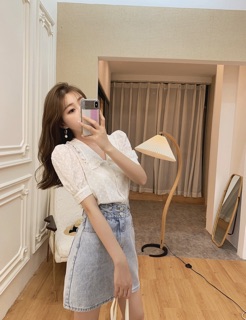 ÁO SƠ MI THÊU HOA CỔ SEN