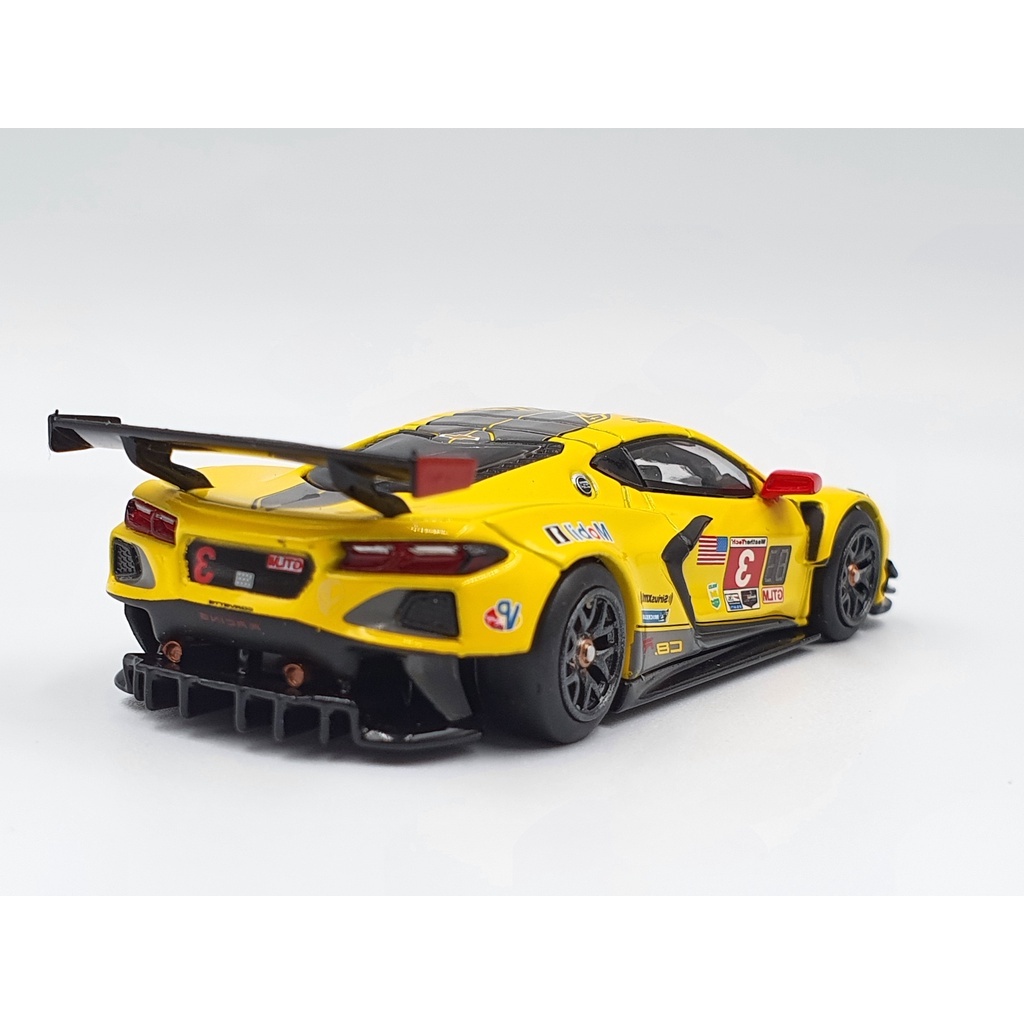 Xe Mô Hình Chevrolet Corvette C8.R #3 Corvette Racing 2020 IMSA 24 Hrs of Daytona LHD 1:64 MiniGT (Vàng)