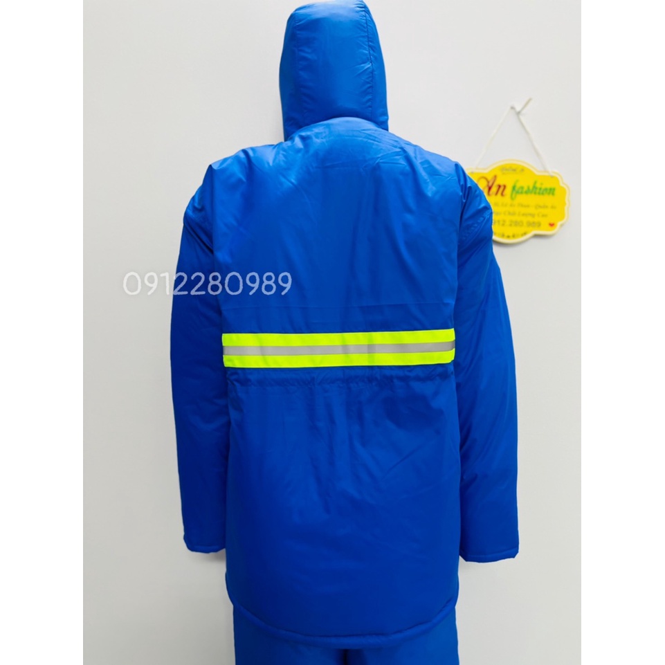 Đồ bảo hộ dùng trong kho đông lạnh -25 độ có phản quang màu xanh sáng tươi, dầy dặn chống lạnh cực tốt.