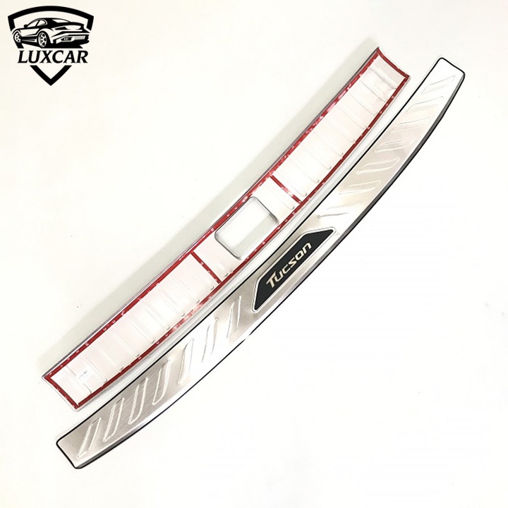 Ốp chống trầy xước cốp xe HYUNDAI TUCSON 2016-2021 | LUXCAR chất liệu INOX-TITAN cao cấp