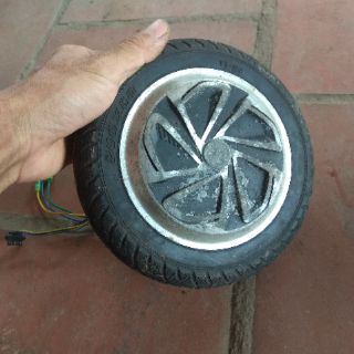Bánh xe cân bằng cũ