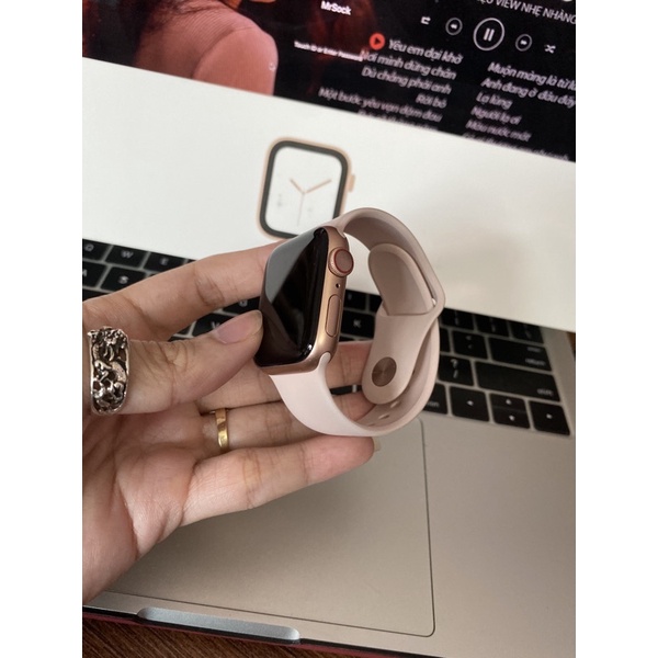 Đồng hồ applewatck sr4 đủ kích thước