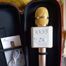 Micro kèm loa hát Karaoke Q9 Bluetooth