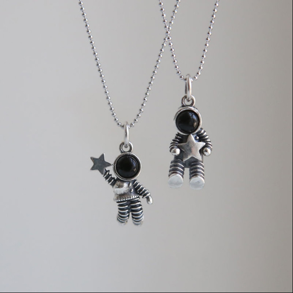 Vòng Cổ Choker Mặt Hình Phi Hành Gia Thời Trang Hàn Quốc Cá Tính Yanqueens Quà tặng phụ kiện