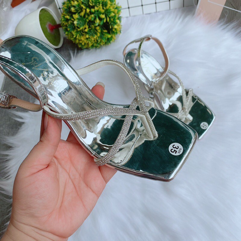 [Kho sỉ giày cao gót] Sandal nữ gót nhọn 8p kẹp ngón quai mảnh đá xịn xò