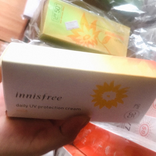 Kem chống nắng innisfree Mild không nhờn rít cho da khô, nhạy cảm,  k căng rát, da mịn màng [chính hãng Hàn Quốc ]