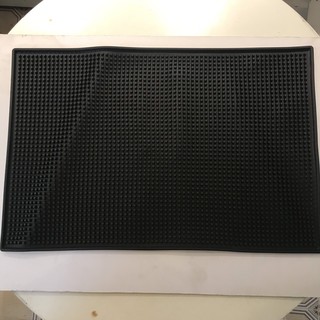 Thảm Lót cao su quầy bar kích thước 45x30 bằng cao su ( Mat Bar)