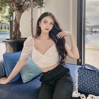 áo trắng croptop vai bồng
