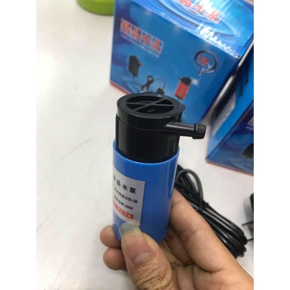 máy bơm nước 12v