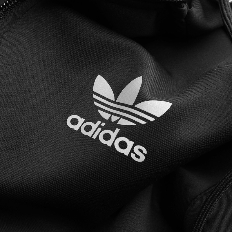 Áo khoác phối nón