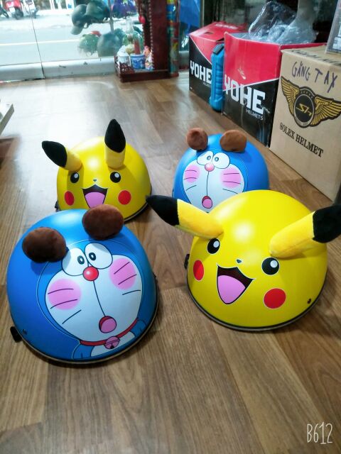 Nón bảo hiểm pikachu và doremon