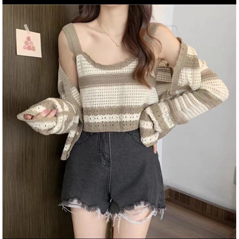 set áo 2 dây len kèm áo khoác ngoài dễ thương họa tiết kẻ sọc