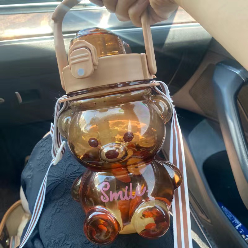 GG Bình Đựng Nước 1100ml Hình Gấu Dễ Thương Kèm Dây Đeo Trẻ Trung Năng Động - Dumi Shop