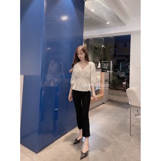 Fetchingroom - Áo sơ mi tay lỡ cổ V chất lụa mát