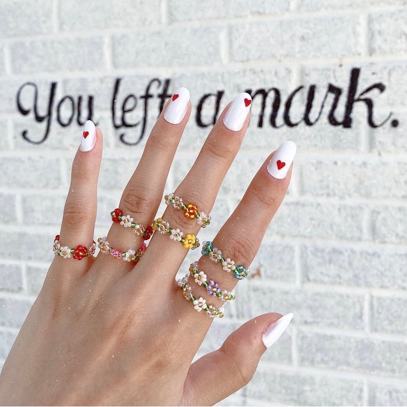 Nhẫn hạt cườm hình hoa cúc họa mi màu pastel xinh xắn note lại màu A hoặc B khi đặt hàng