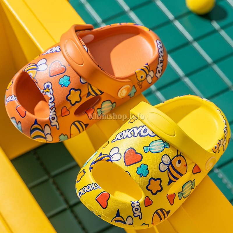 Dép bé trai gái đế bánh mì quai hậu sục cho trẻ em siêu nhẹ êm chân chống trơn đi trong nhà 1 2 3 4 tuổi Nhím Shop D35