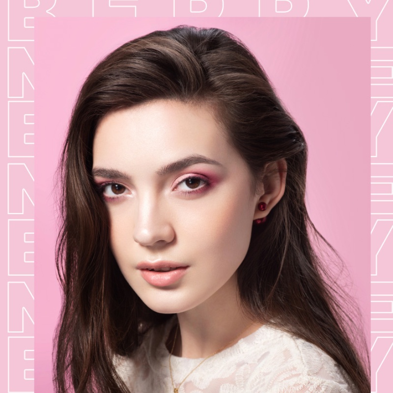 (Hàng Mới Về) Bảng Phấn Mắt 4 Màu Lì Và Ánh Nhũ Kết Hợp Trang Điểm Bắt Sáng Cho Nữ