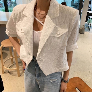 Áo khoác blazer dáng ngắn tay ngắn trẻ trung