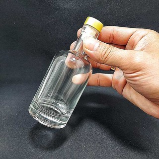 [NEW] Chai Thủy Tinh 100ML cao cấp mẫu VodKa – Chai đựng rươu mini bỏ túi (mẫu F1)