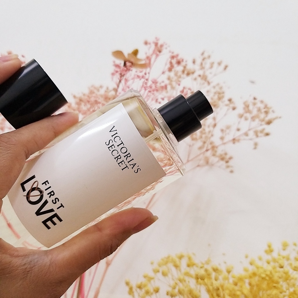 Xịt thơm toàn thân body mist First Love 250ml Fullsize