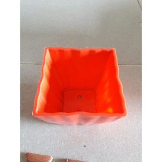 Chậu vuông sọc 10cm