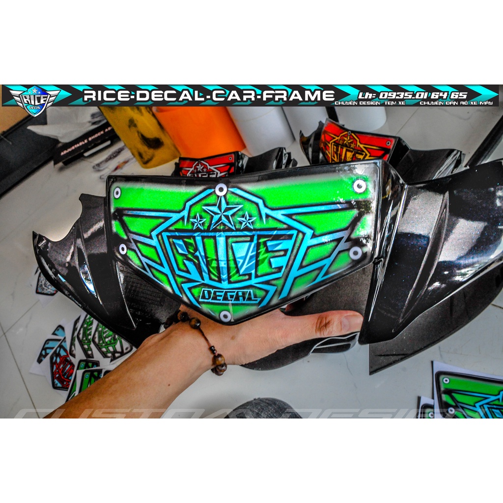 Tem Dán Hộp Đầu Sirius Sihello Đen Logo Rice decal