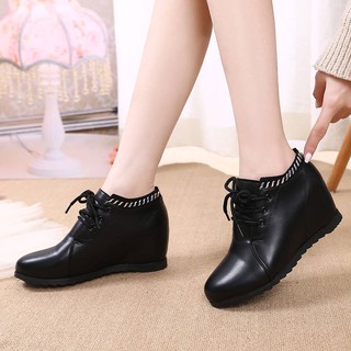 Giày Bốt Martin Đế Dày Màu Đen Phối Khóa Kéo Cá Tính