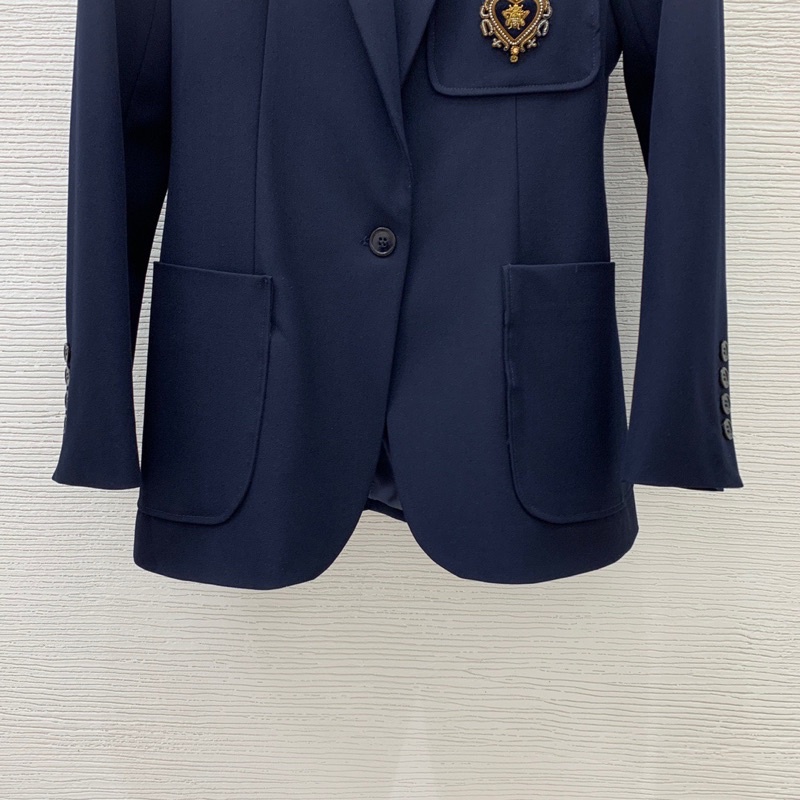 Áo blazer nữ dáng ôm thêu huy hiệu thương hiệu Gucci GC cao cấp | BigBuy360 - bigbuy360.vn