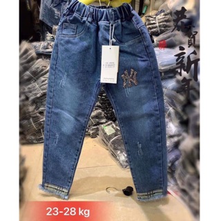 Quần jeans bé gái 23-28kg