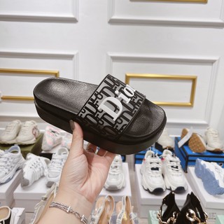 Dép đế bánh mỳ Đior