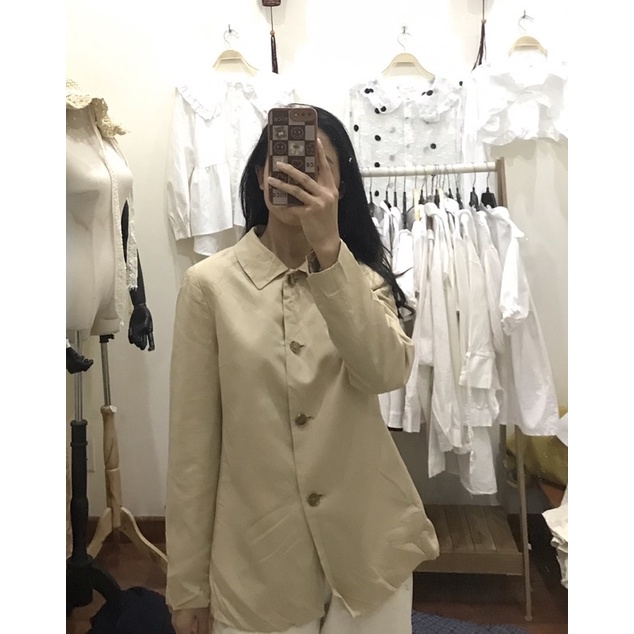 Áo vest vintage màu be siêu phẩm chuẩn form có lót lụa độ mới hoàn hảo 2hand giá rẻ