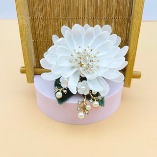 Hoa cài áo handmade hoa cúc trắng