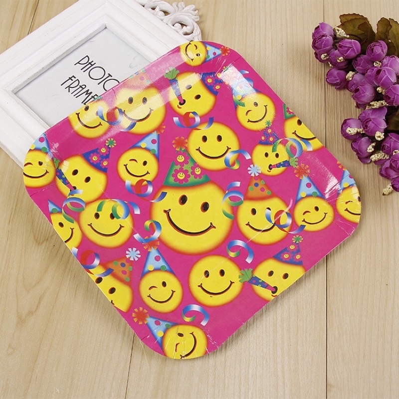 Dĩa bánh sinh nhật bằng giấy hình vuông - Brendo Accessories