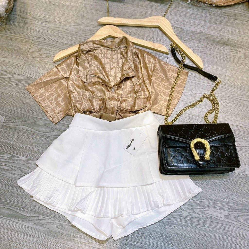 Áo sơ mi tay ngắn hs phi lụa chữ kiểu 2 túi trước cực xinh , chất lụa mềm mịn mát