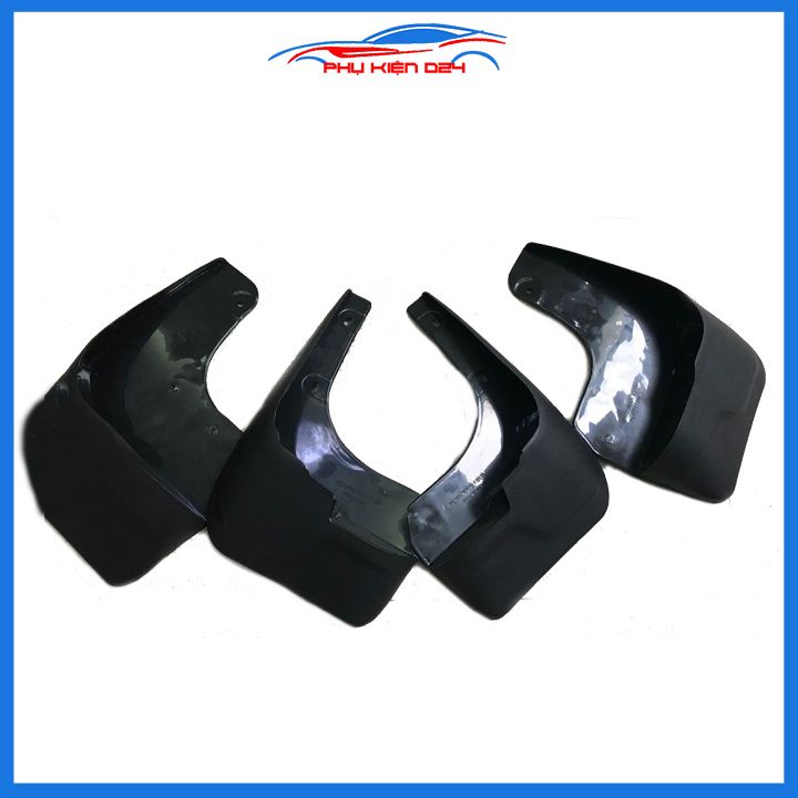 Bộ 4 chắn bùn chuẩn cho xe Innova 2017-2018-2019-2020-2021-2022-2023  (kèm bộ ốc)