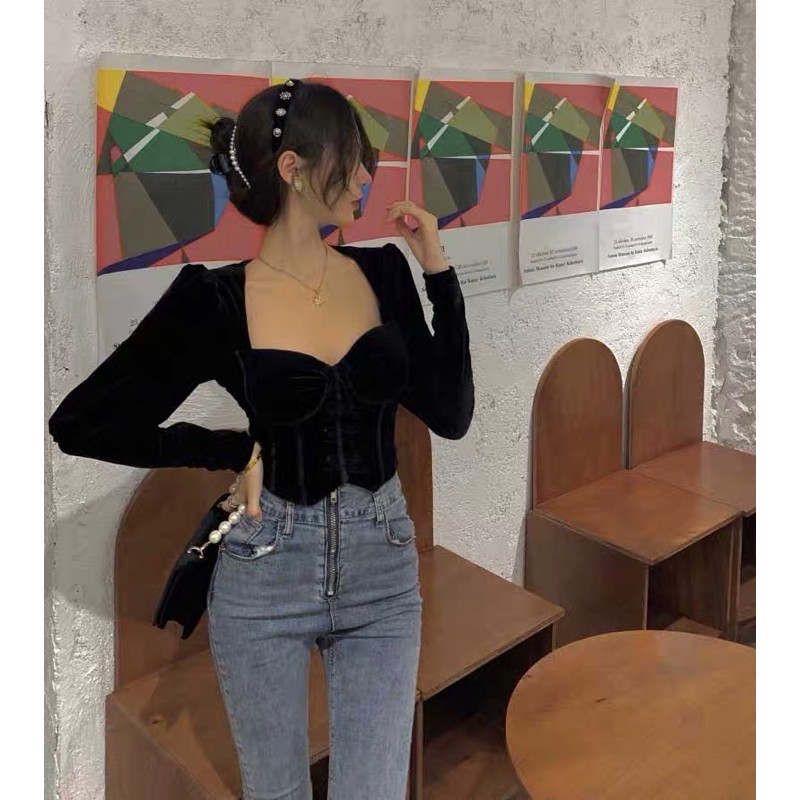 Áo nhung cổ vuông tay bồng