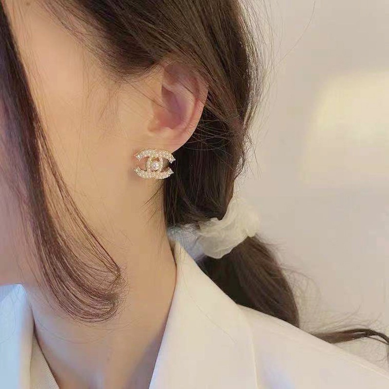 Khuyên Tai Hai Chữ C Đính Ngọc Trai Cao Cấp Phong Cách Mới Hợp Thời Trang