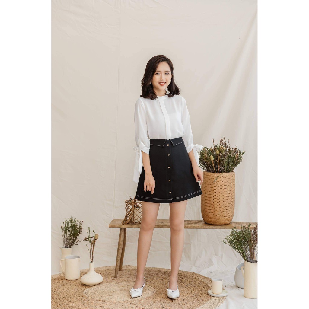 chân váy chữ a đắp vạt phối cúc thời trang | BigBuy360 - bigbuy360.vn