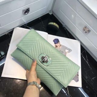 Ví cầm tay size 28