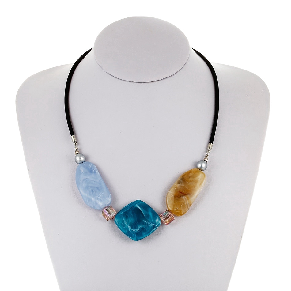 Dây chuyền đính hạt nhựa Acrylic nhiều màu