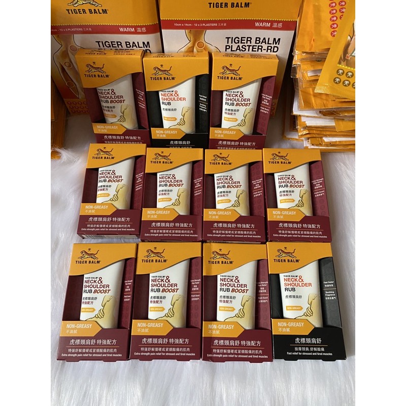 [Singapore ] Dầu Xoa Bóp Tiger Balm Neck & Shoulder Rub/ Rub Boost (Màu Đen/ Màu Đỏ) - Dùng cho vùng cổ - vai - gáy