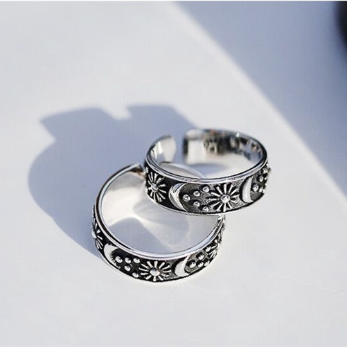 Nhẫn nam nữ tròn Unisex màu đen Thời trang Kuu Studio chất liệu Titan đẹp đơn giản - Nhẫn Sun &amp; Moon