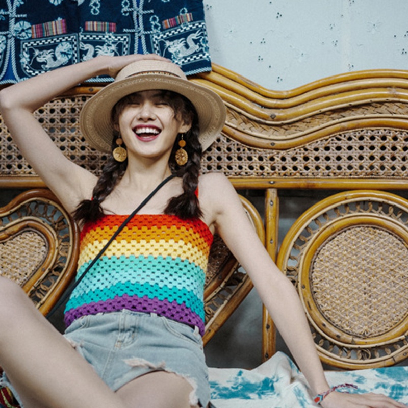 Áo Crop Top Đan Len Hai Dây Cột Sau Lưng Họa Tiết Kẻ Sọc Màu Cầu Vồng Thời Trang Mùa Hè Cho Nữ