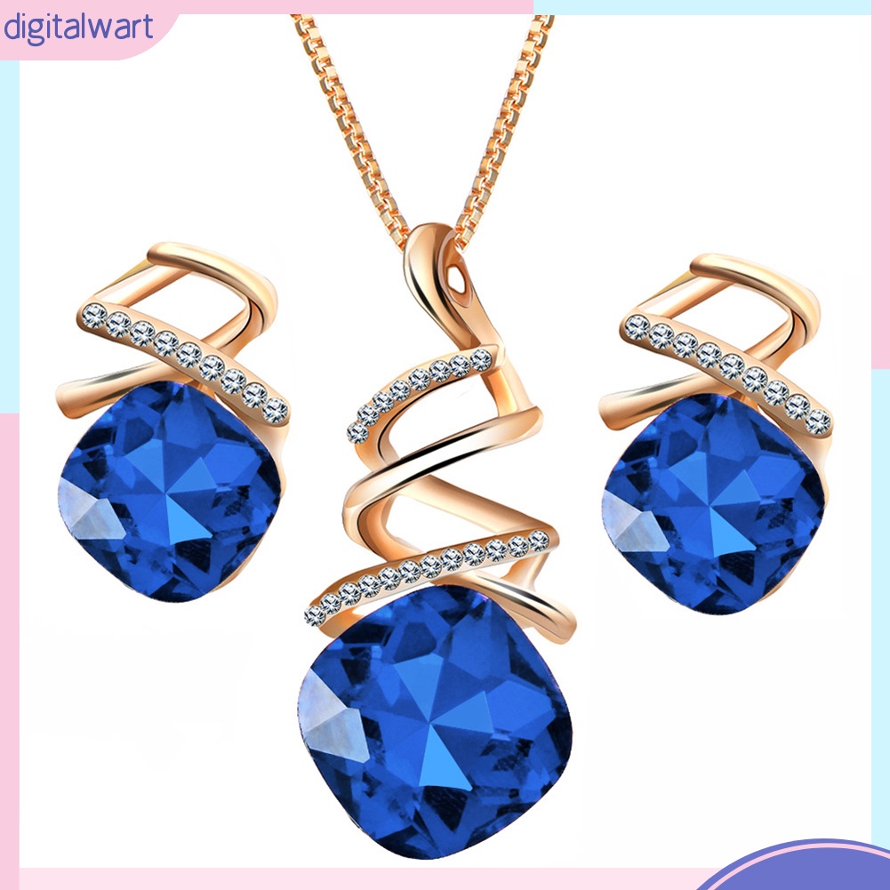 Dây Chuyền Và Đôi Khuyên Tai Thiết Kế Duyên Dáng