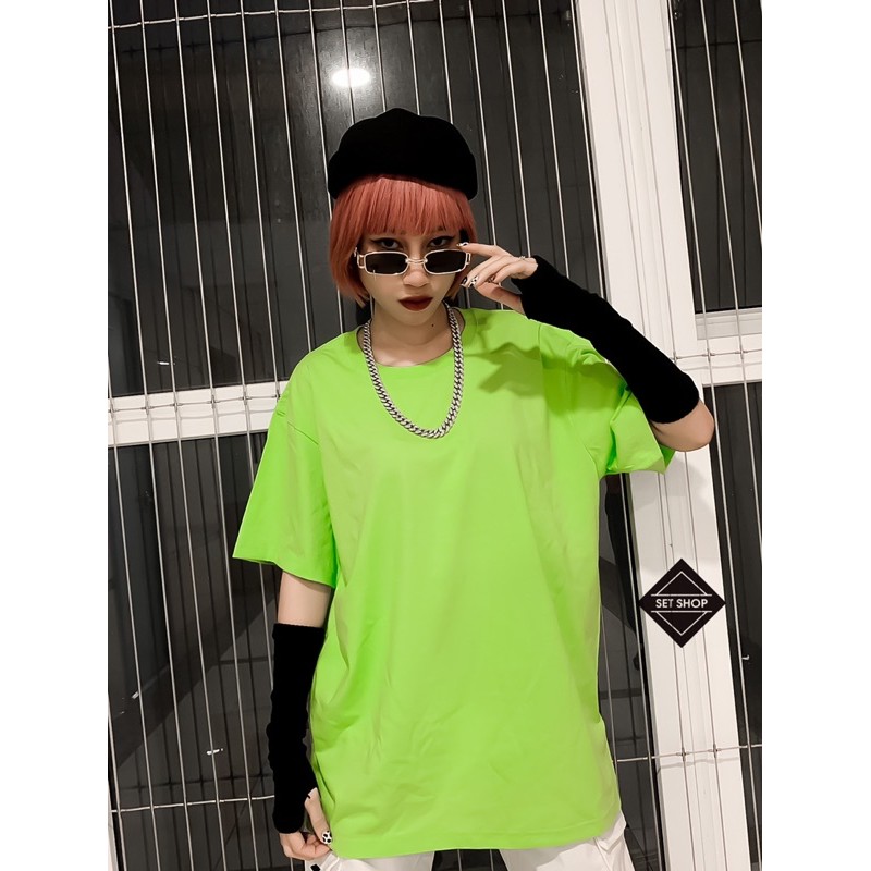 Áo phông hình lưng oversize