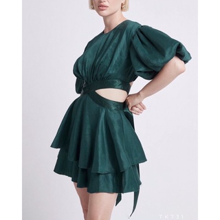 Đầm tay phồng khoét eo